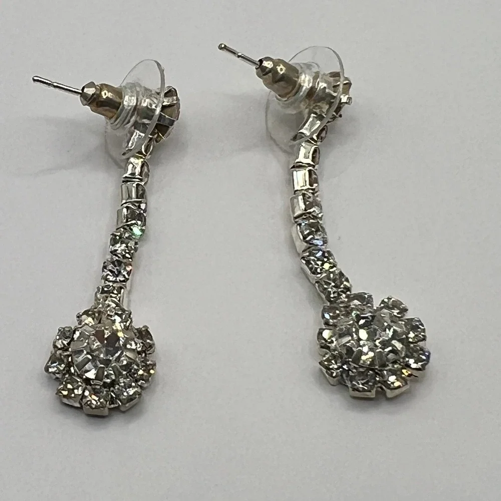 Vintage Pierced Earrings Clear Rhinestones Dangle‎ Drop Silver Tone Statement